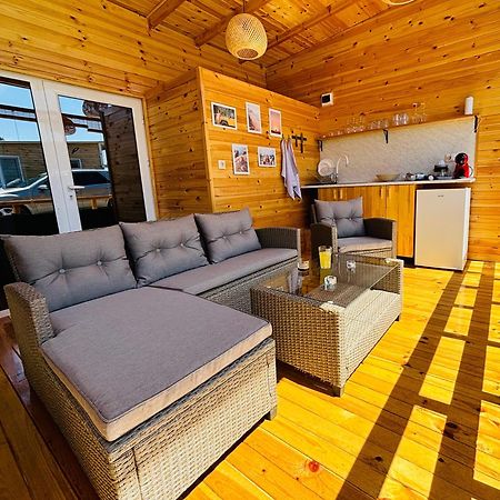 Cozyhut Бунгало Под Наем Tschernomorez Exterior foto