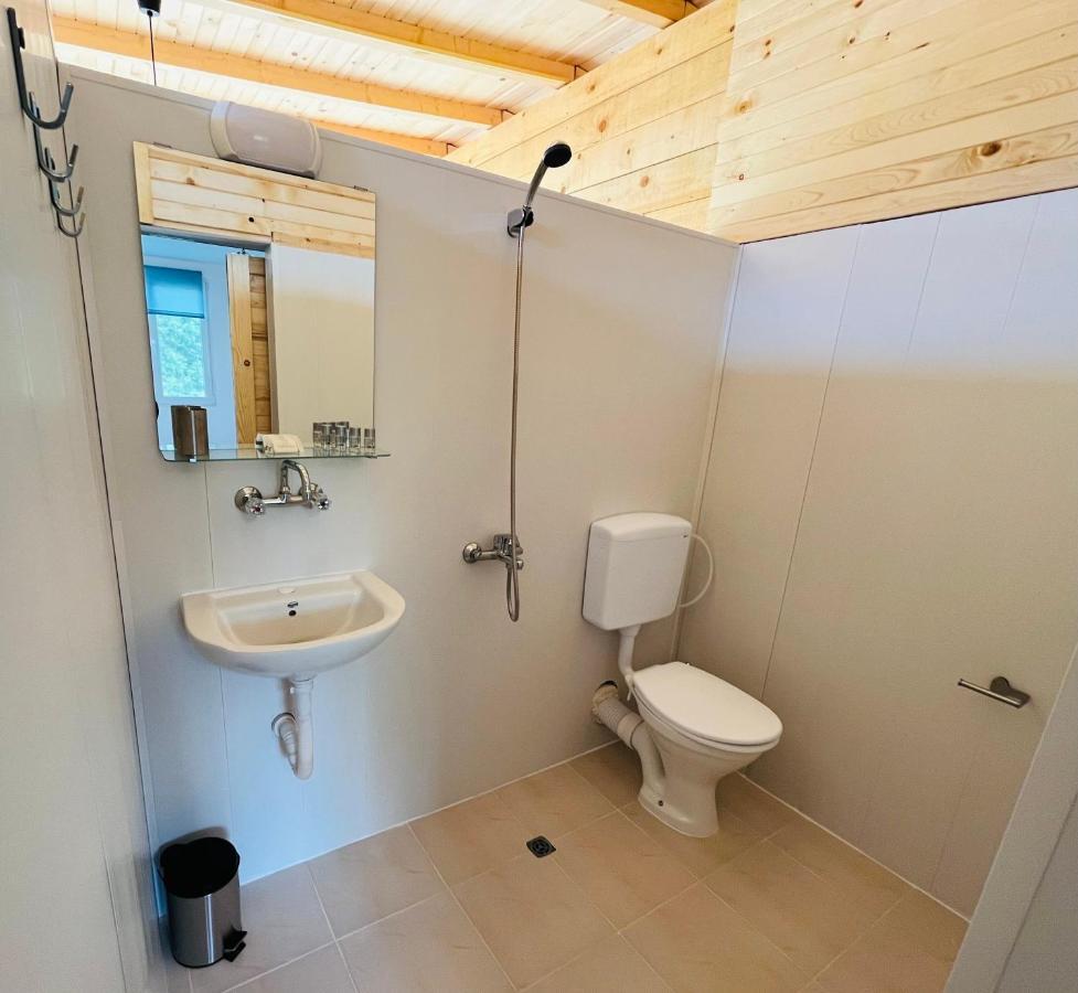 Cozyhut Бунгало Под Наем Tschernomorez Exterior foto