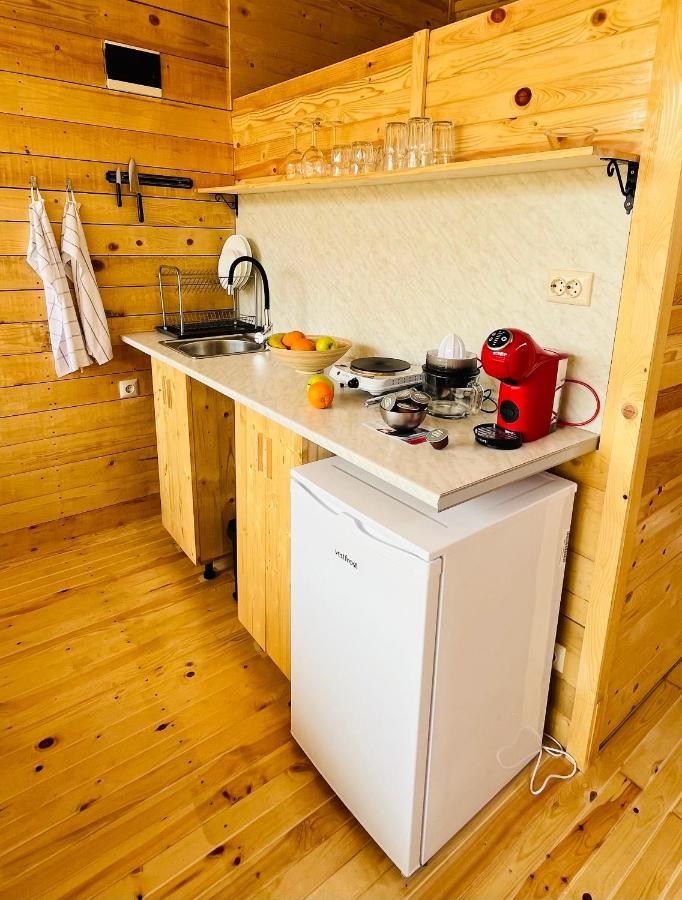 Cozyhut Бунгало Под Наем Tschernomorez Exterior foto