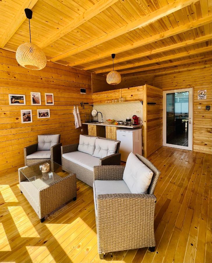 Cozyhut Бунгало Под Наем Tschernomorez Exterior foto